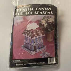 Vtg Needlecraft Ala Mode Plastic Canvas Pop up Tissue Box Holder Victorian House